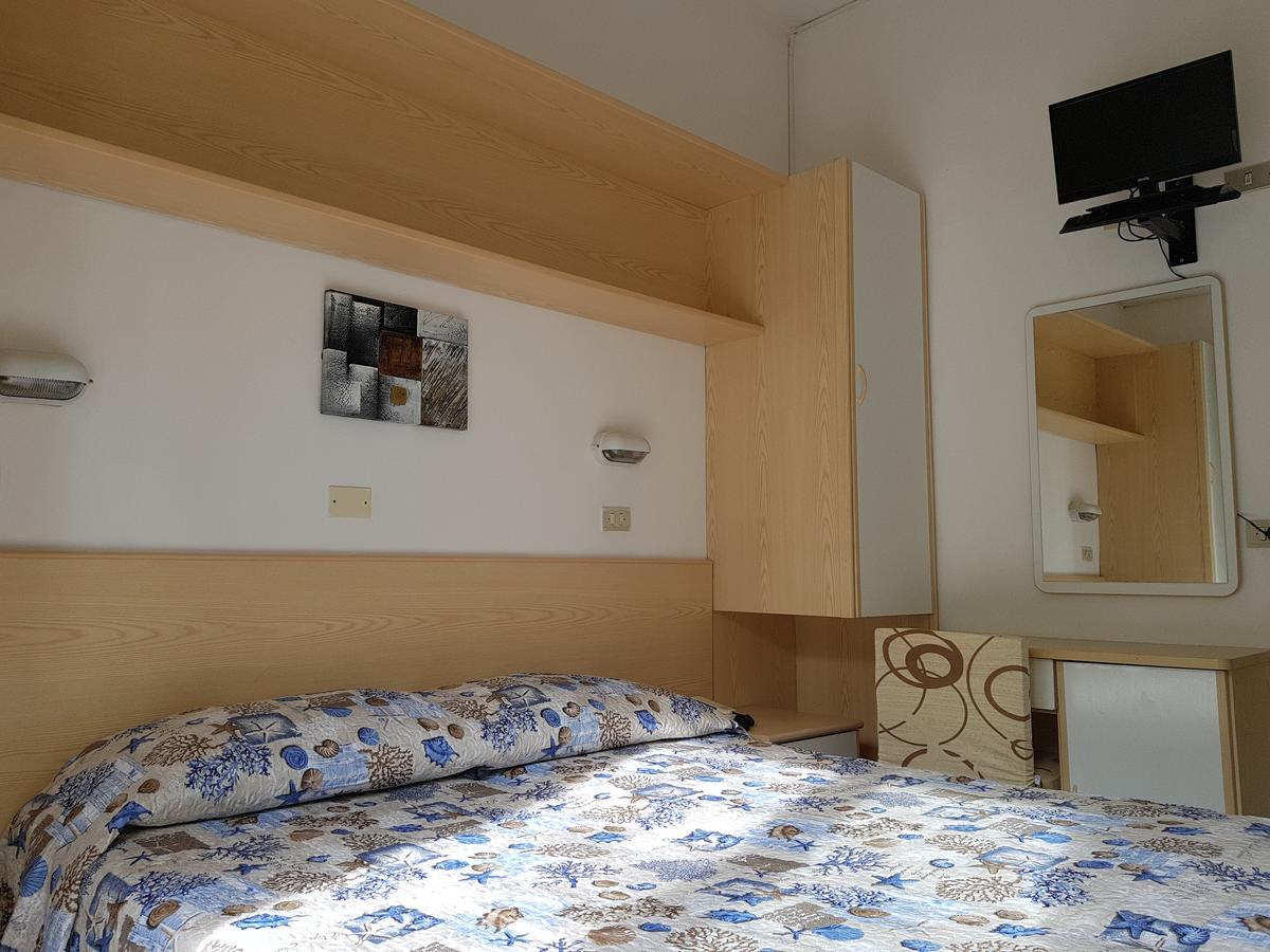 Hotel Alba Rimini Exterior photo