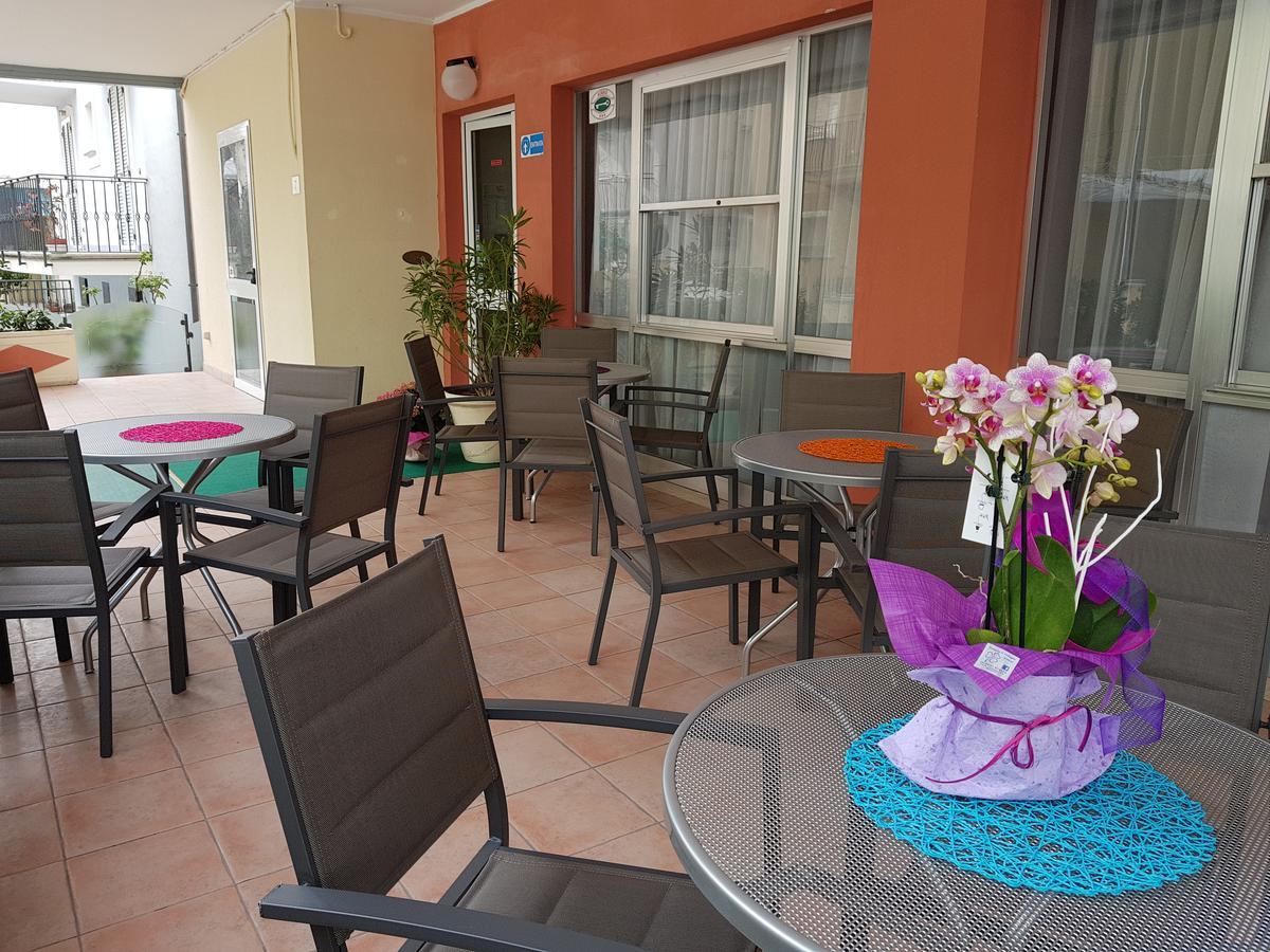 Hotel Alba Rimini Exterior photo